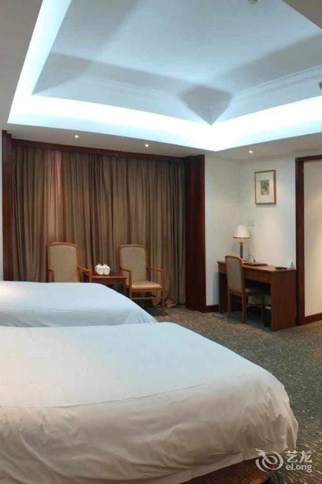 Byfond Hotel Shanghai Exteriör bild